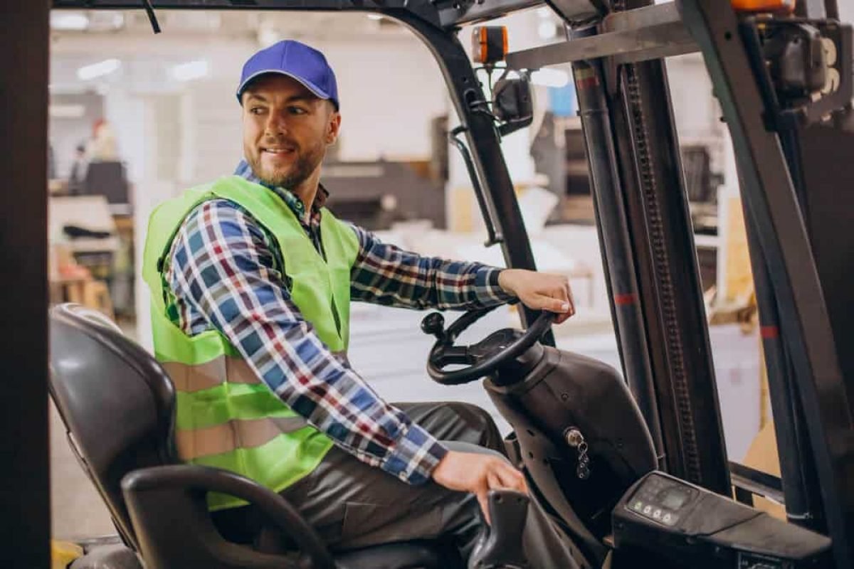 conducteur de chariot élévateur